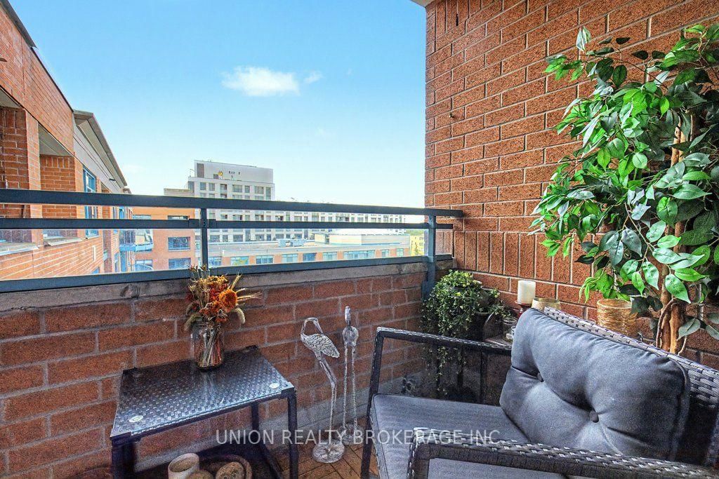 1093 Kingston Road • #905 • Toronto, ON photo 28