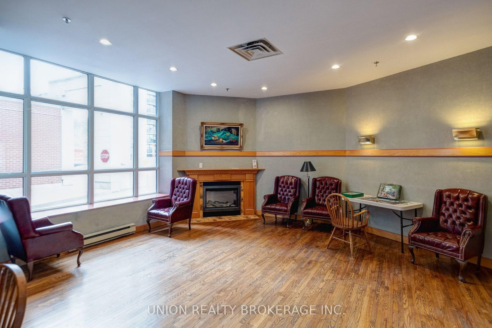 1093 Kingston Road • #905 • Toronto, ON photo 37