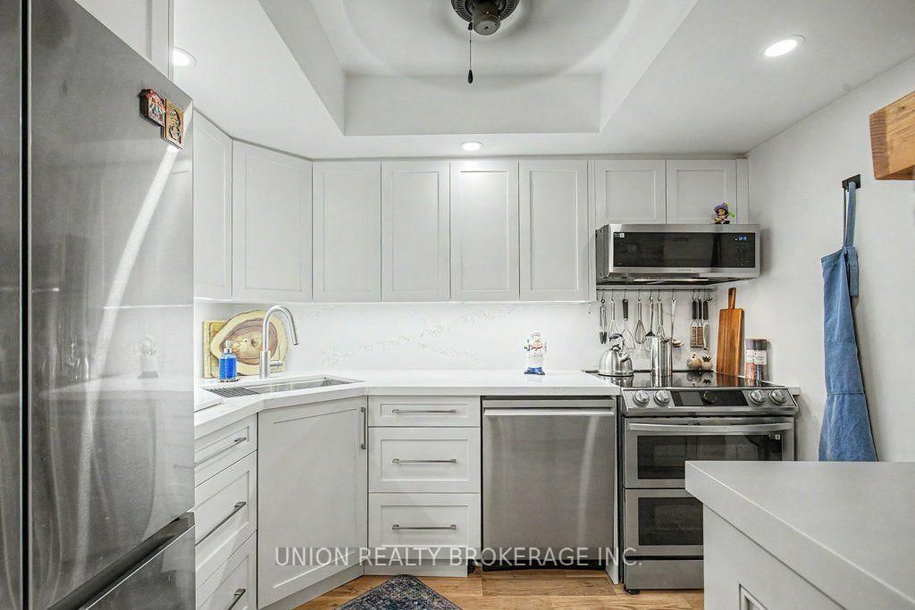 1093 Kingston Road • #905 • Toronto, ON photo 6