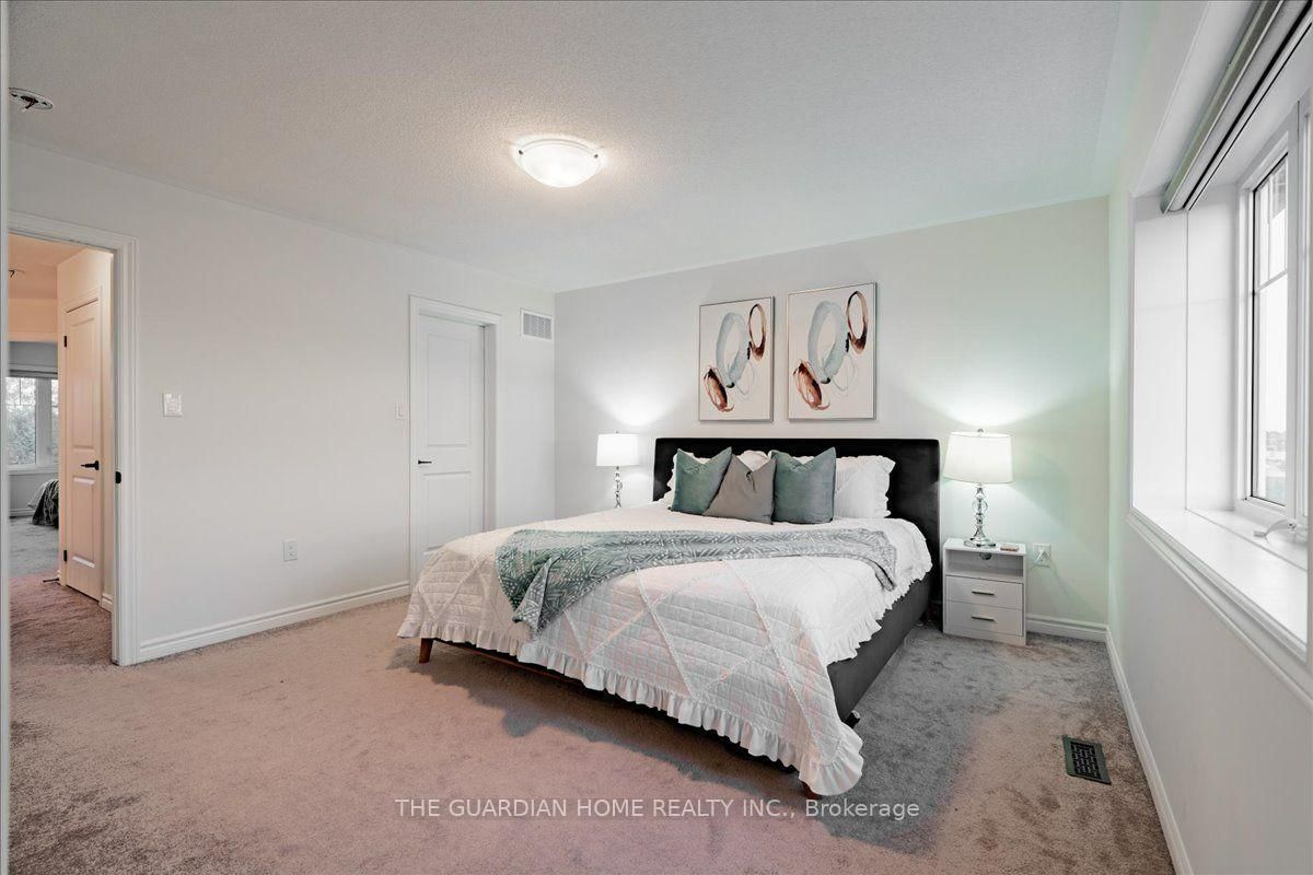 45 Barkerville Drive • Whitby, ON photo 28