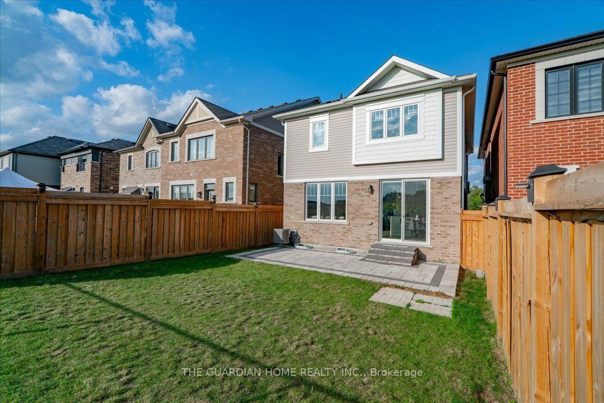 45 Barkerville Drive • Whitby, ON photo 50