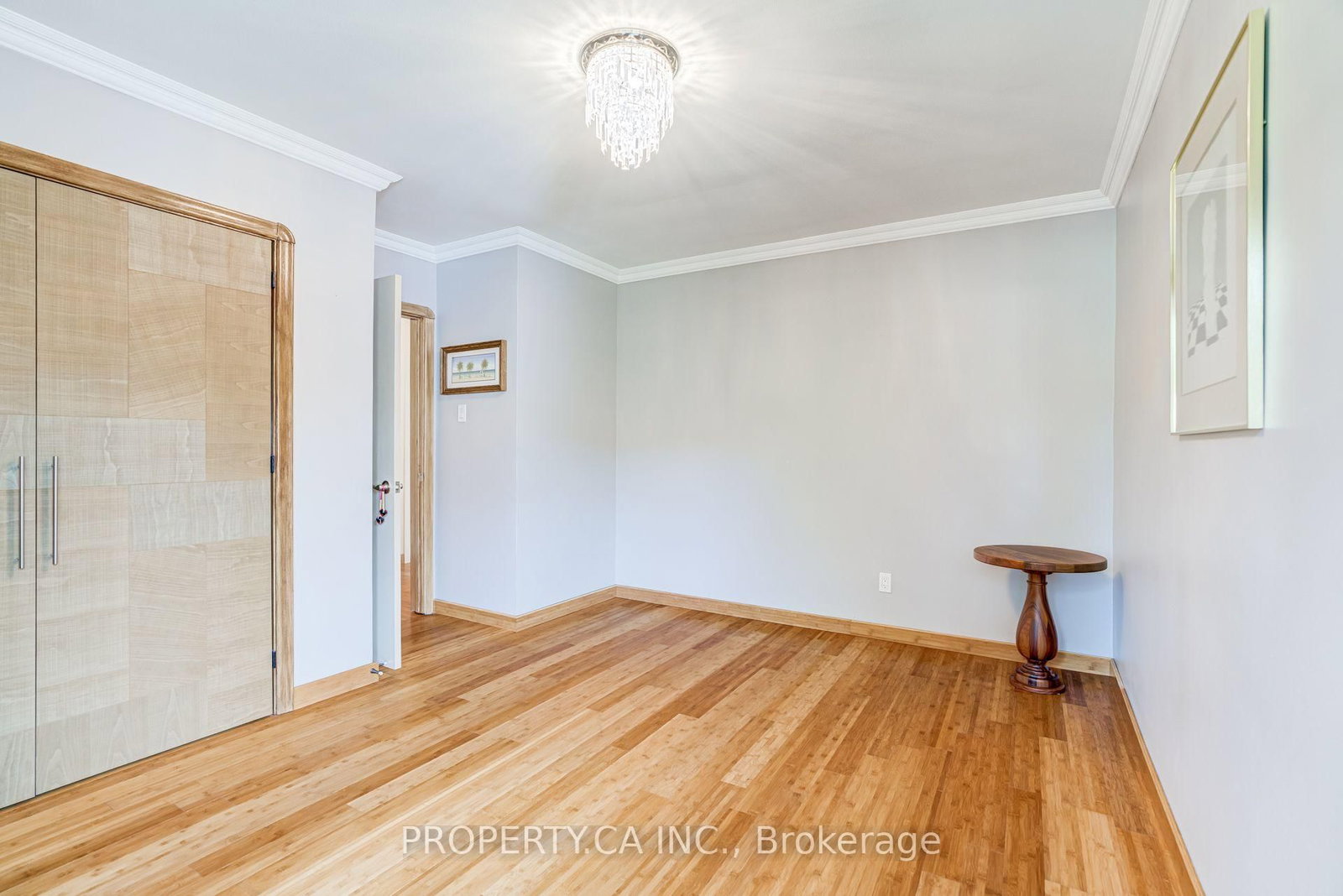11 Barnsley Court • Toronto, ON photo 12