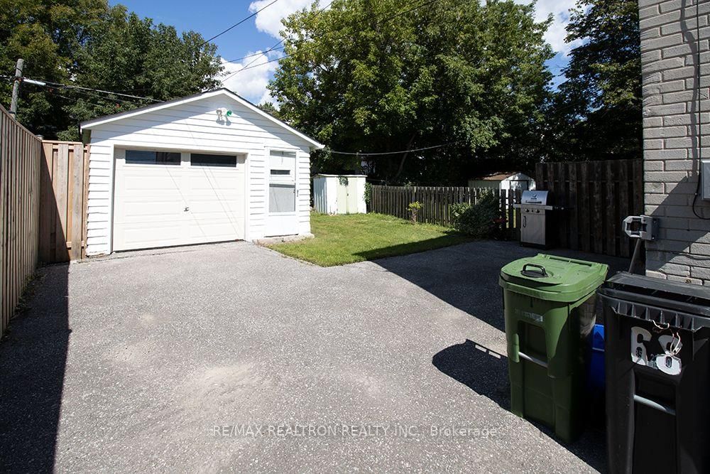 68 Chelwood Road • Toronto, ON photo 29