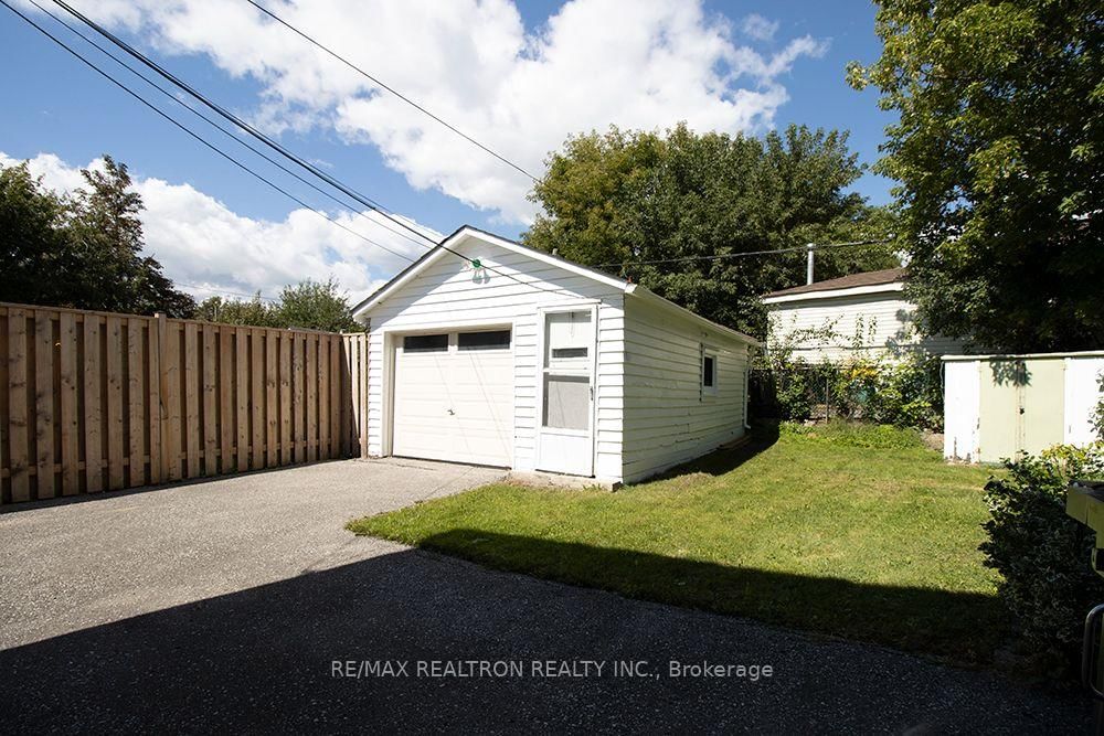 68 Chelwood Road • Toronto, ON photo 30