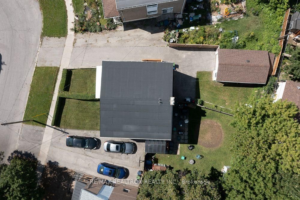 68 Chelwood Road • Toronto, ON photo 34