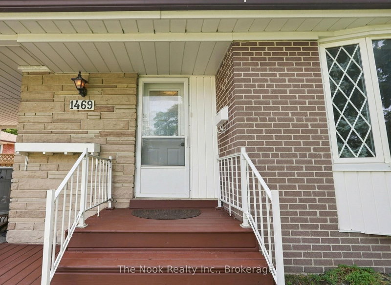 Main Floor - 1469 Drava Street