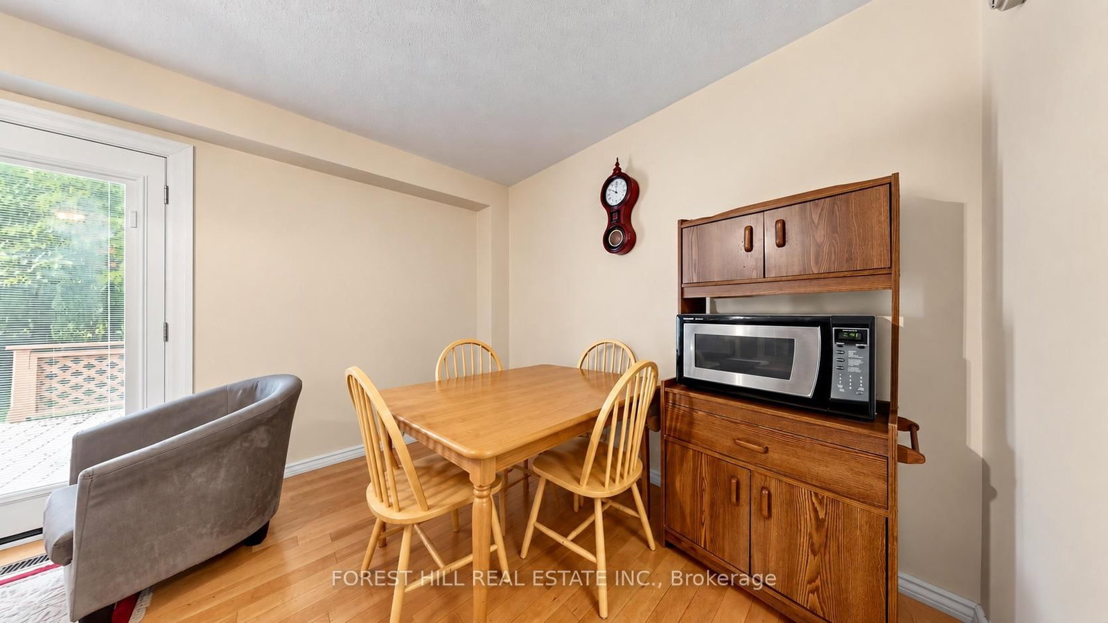 35 Treetops Court • Toronto, ON photo 10