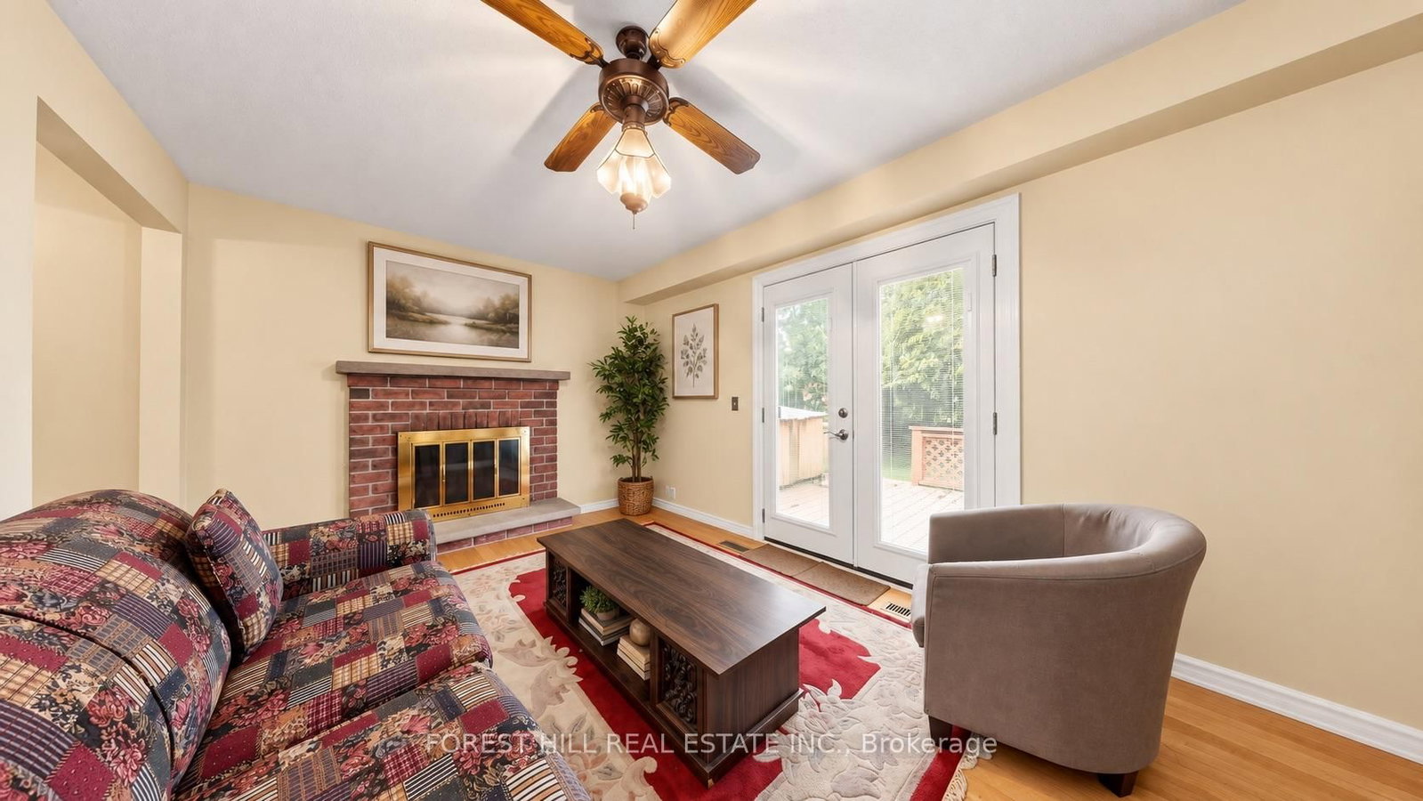 35 Treetops Court • Toronto, ON photo 5