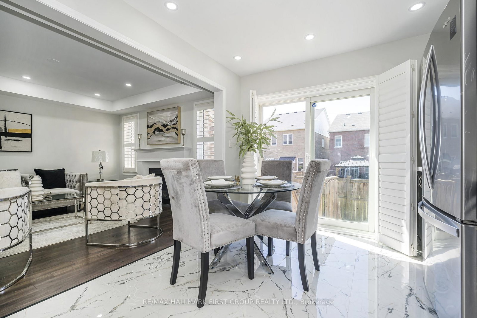 1019 Dragonfly Avenue • Pickering, ON photo 12