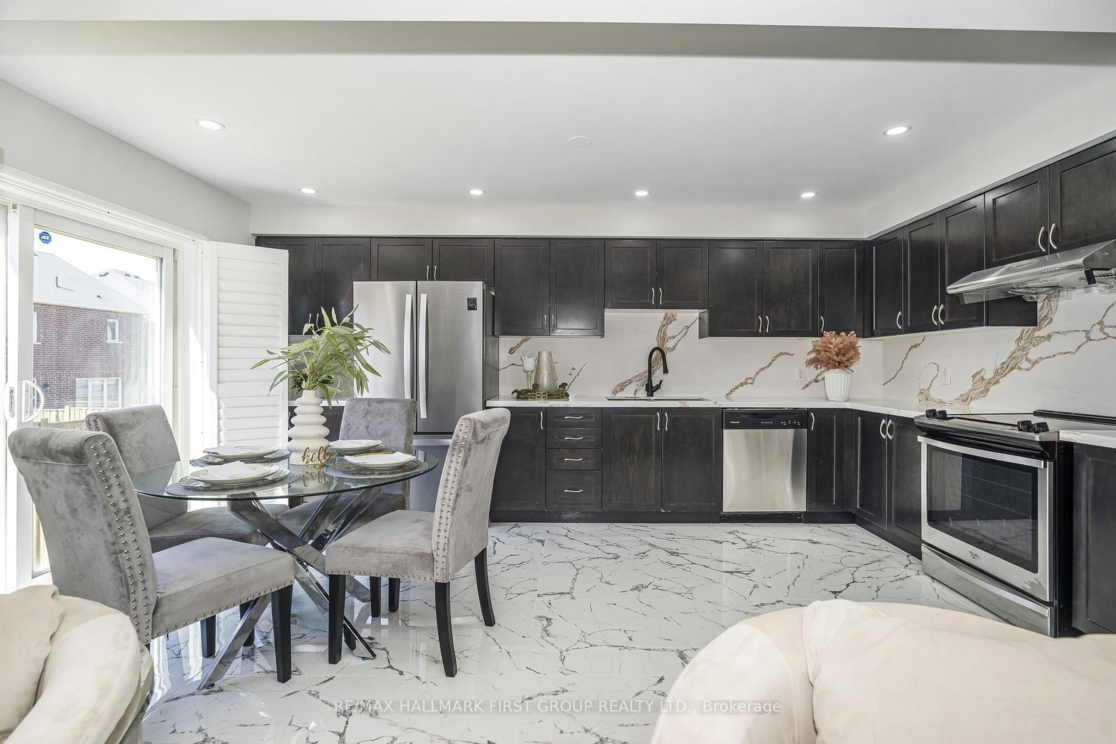 1019 Dragonfly Avenue • Pickering, ON photo 15
