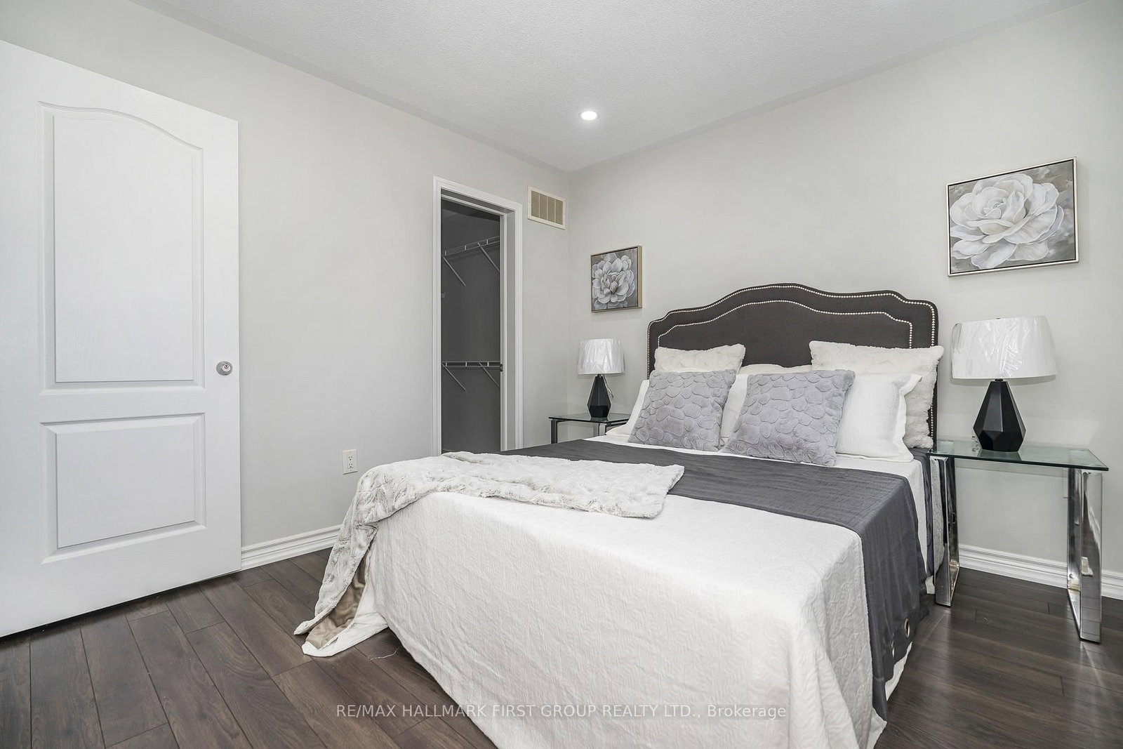 1019 Dragonfly Avenue • Pickering, ON photo 28