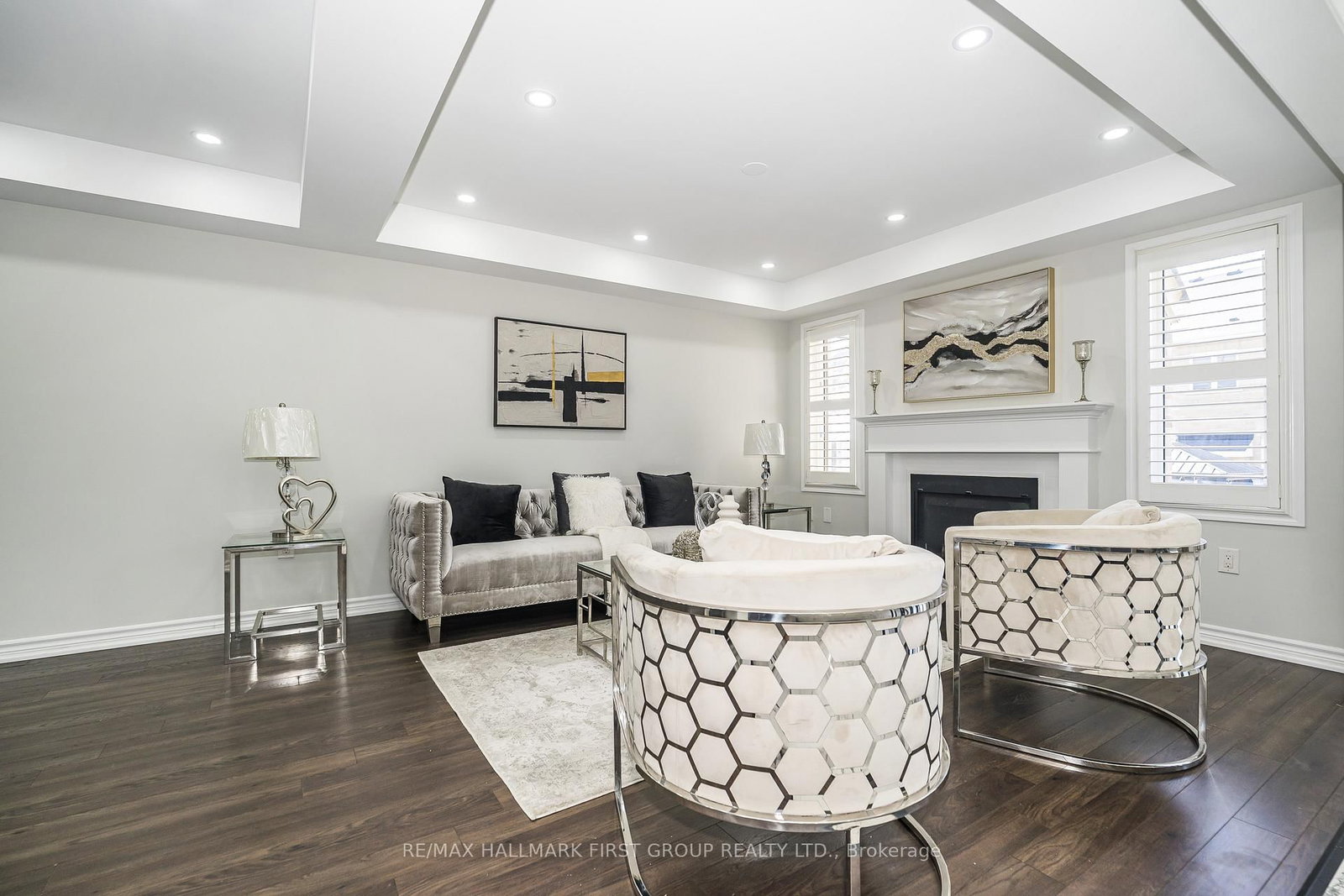 1019 Dragonfly Avenue • Pickering, ON photo 6
