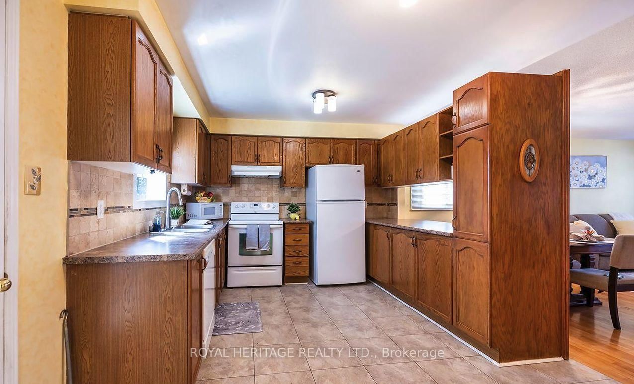31 Thames Drive N • Whitby, ON photo 12