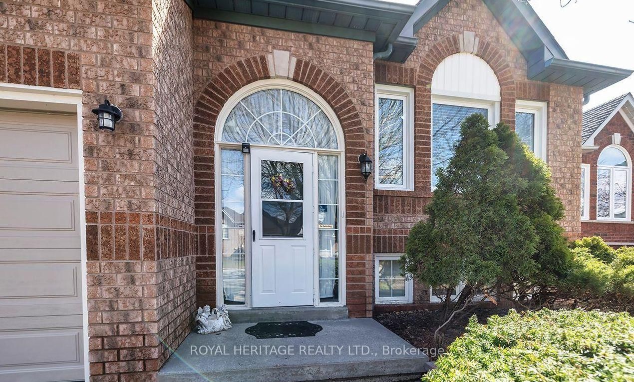 31 Thames Drive N • Whitby, ON photo 4