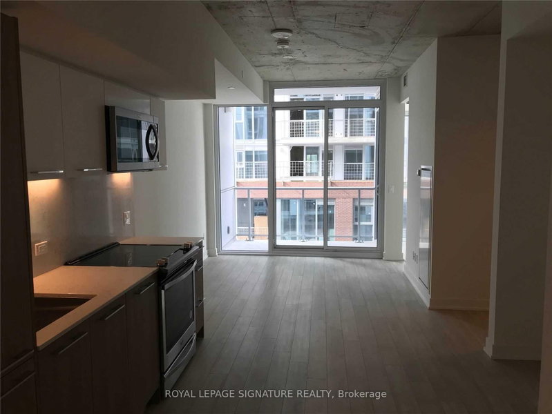 725 - 15 Baseball Place