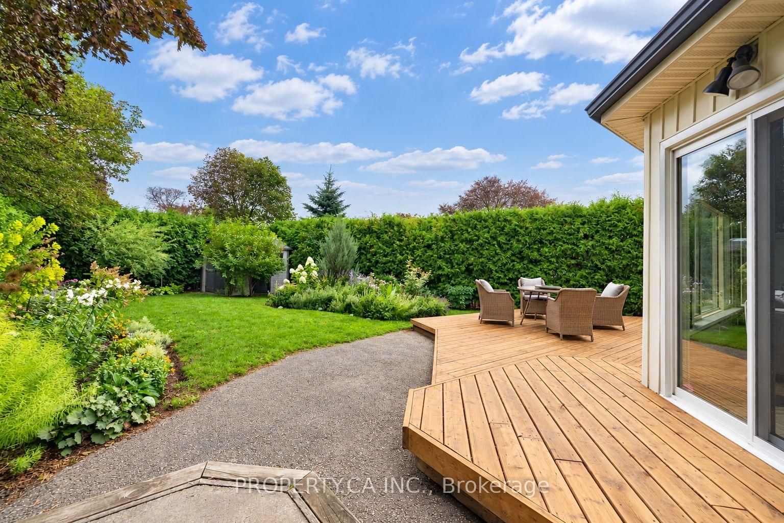 609 Annapolis Avenue • Oshawa, ON photo 29