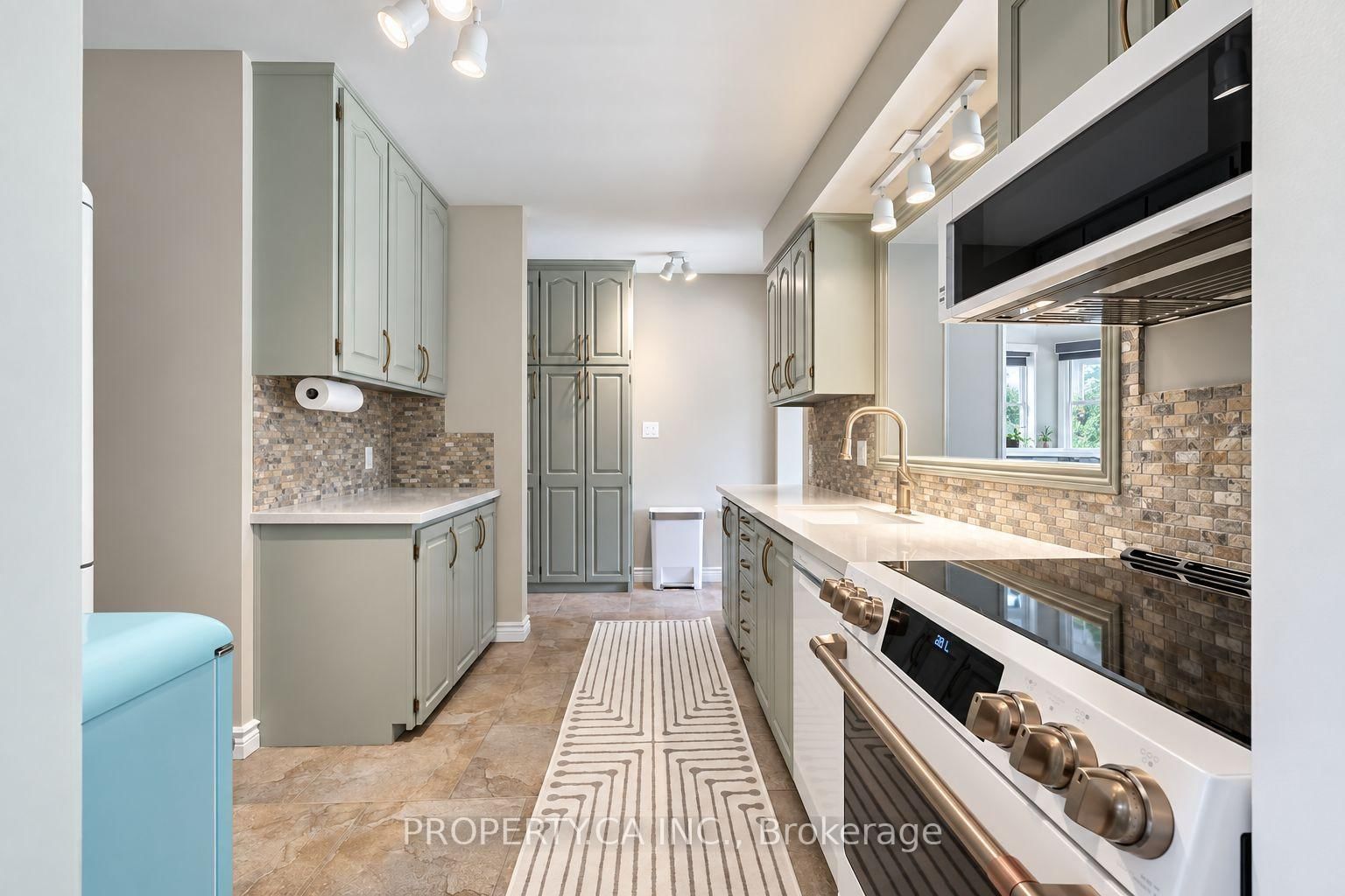 609 Annapolis Avenue • Oshawa, ON photo 6