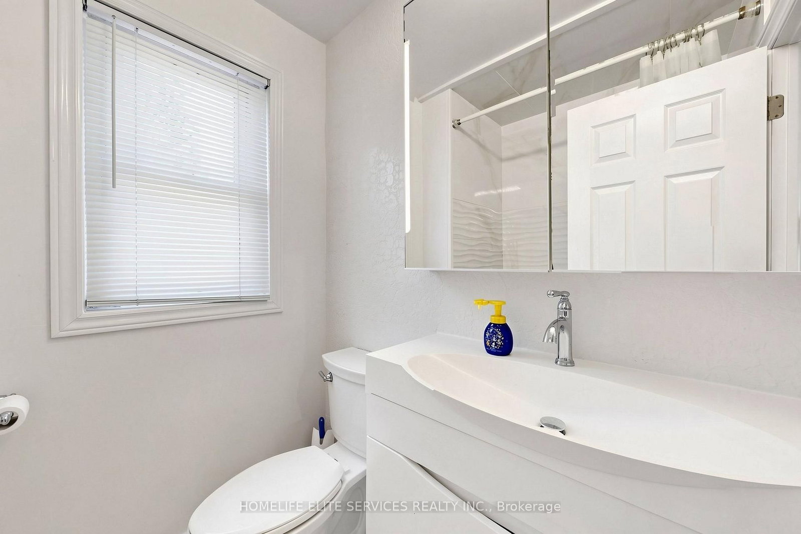 48 Frey Crescent • Toronto, ON photo 16