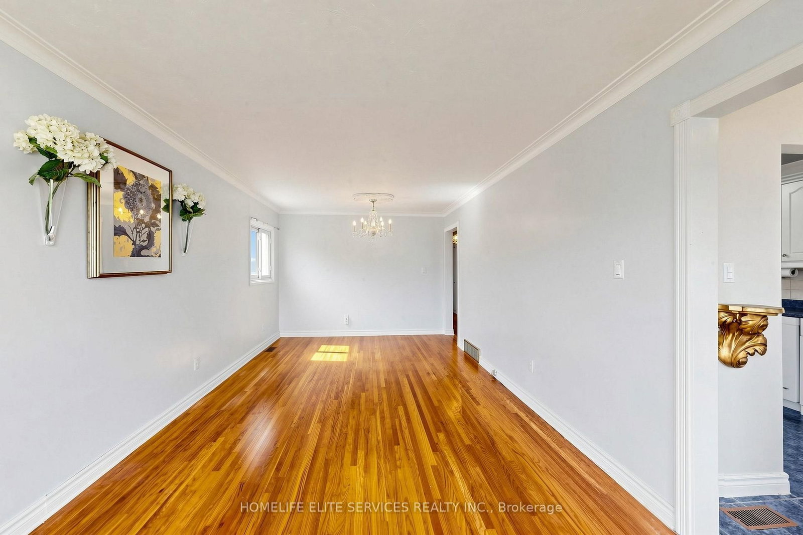 48 Frey Crescent • Toronto, ON photo 6