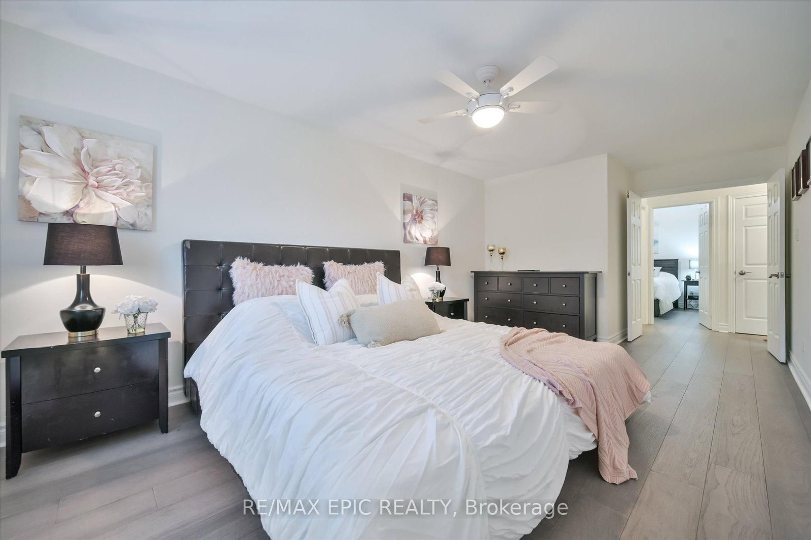 33 Emmett Place • Whitby, ON photo 24