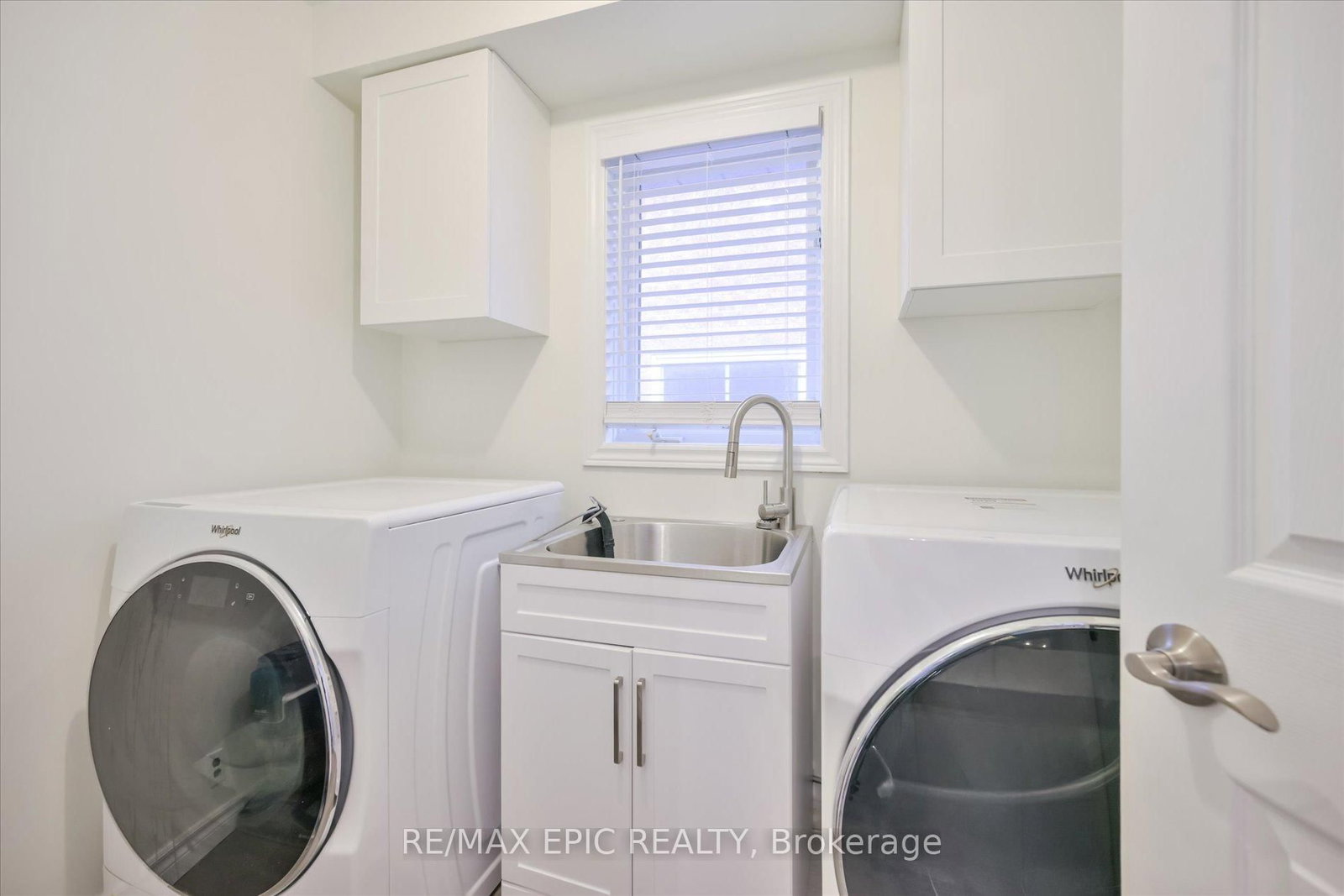 33 Emmett Place • Whitby, ON photo 30