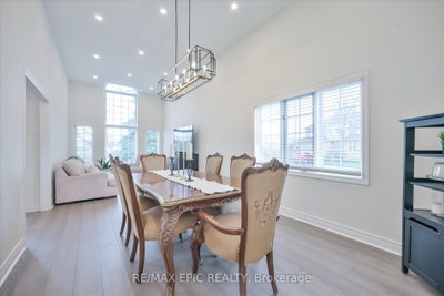 33 Emmett Place • Whitby, ON photo 8