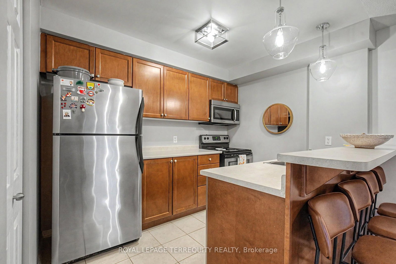 124 Aspen Springs Drive • #309 • Clarington, ON photo 10