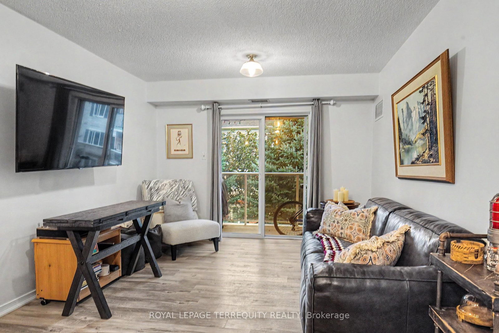 124 Aspen Springs Drive • #309 • Clarington, ON photo 14