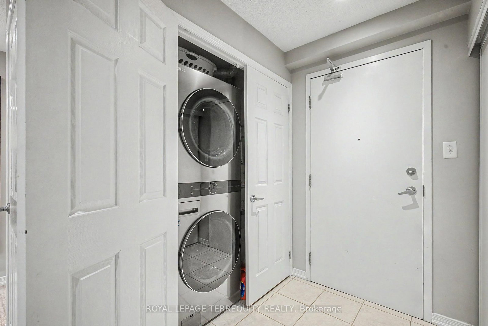 124 Aspen Springs Drive • #309 • Clarington, ON photo 30