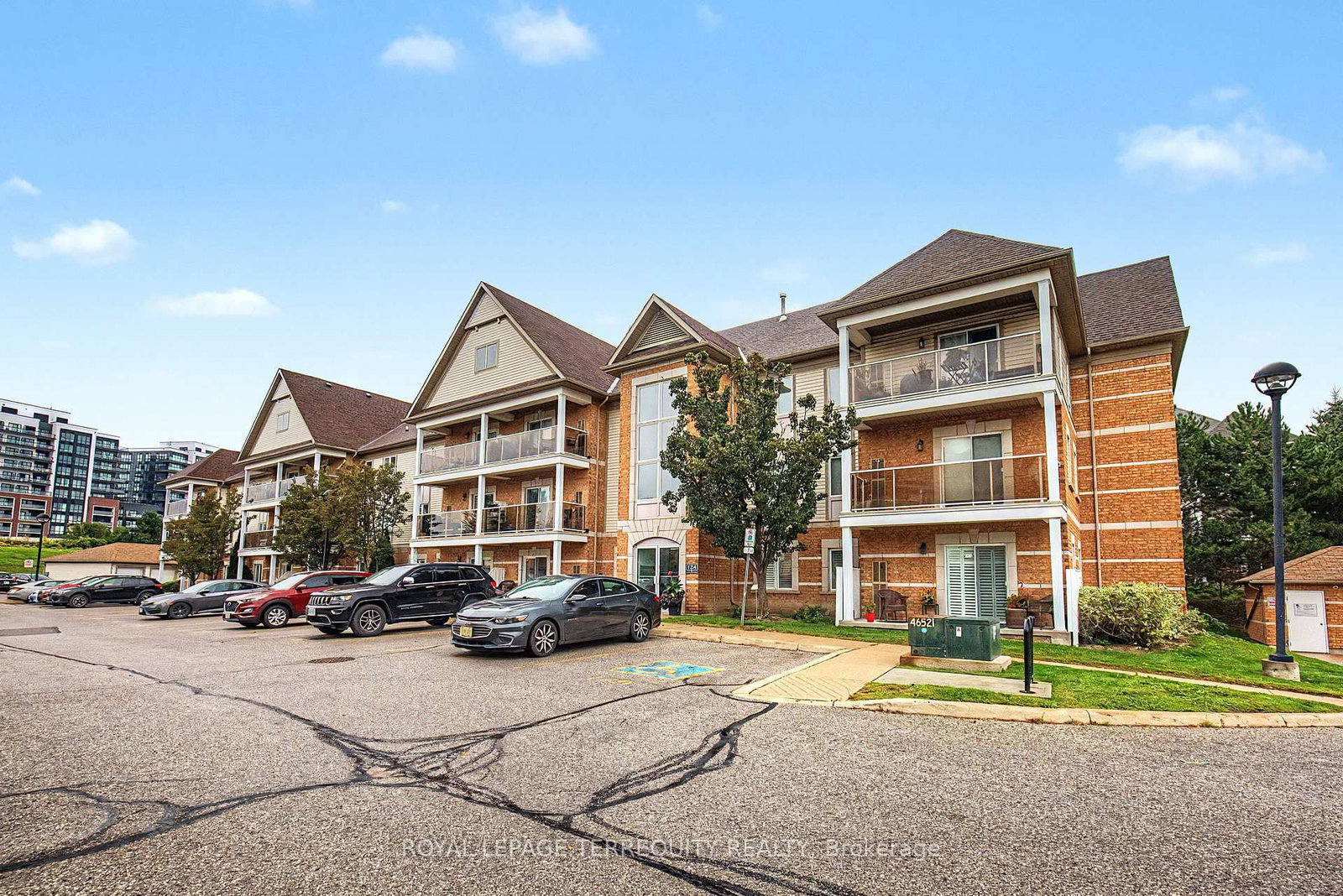 124 Aspen Springs Drive • #309 • Clarington, ON photo 34