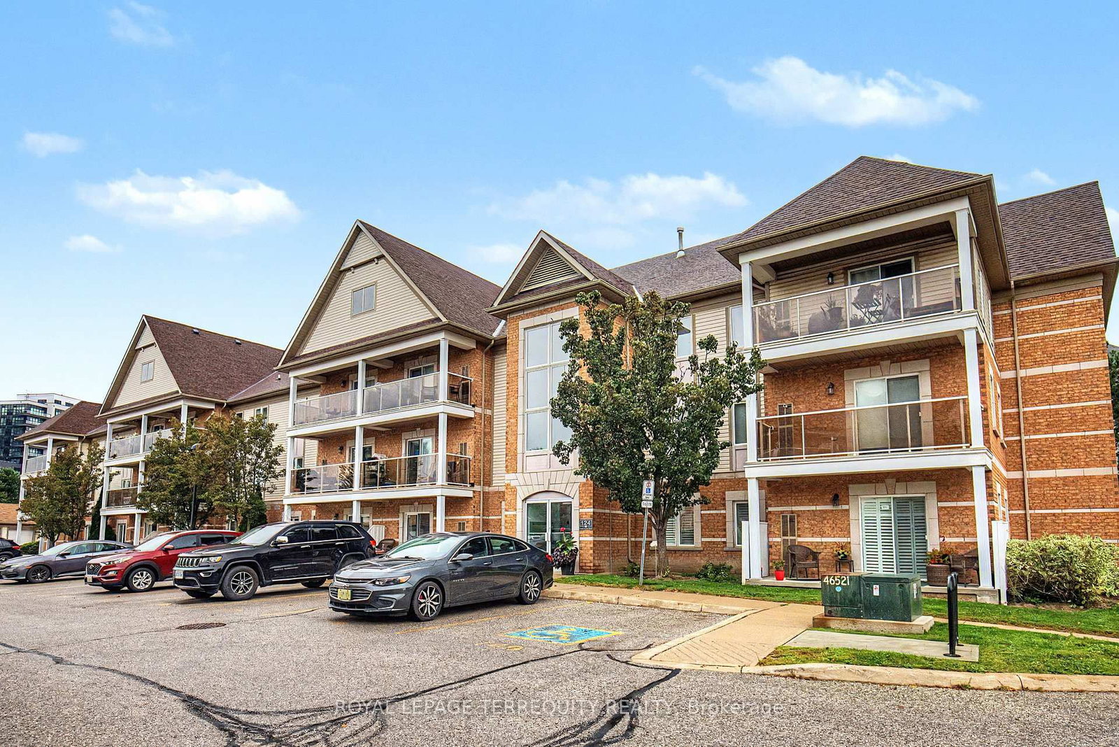124 Aspen Springs Drive • #309 • Clarington, ON photo 35