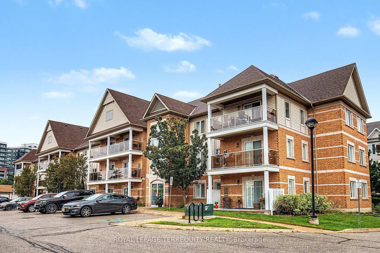124 Aspen Springs Drive • #309 • Clarington, ON photo 37
