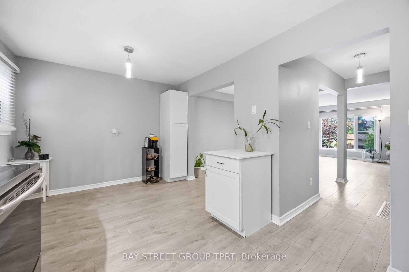 927 Southridge Street • Oshawa, ON photo 14