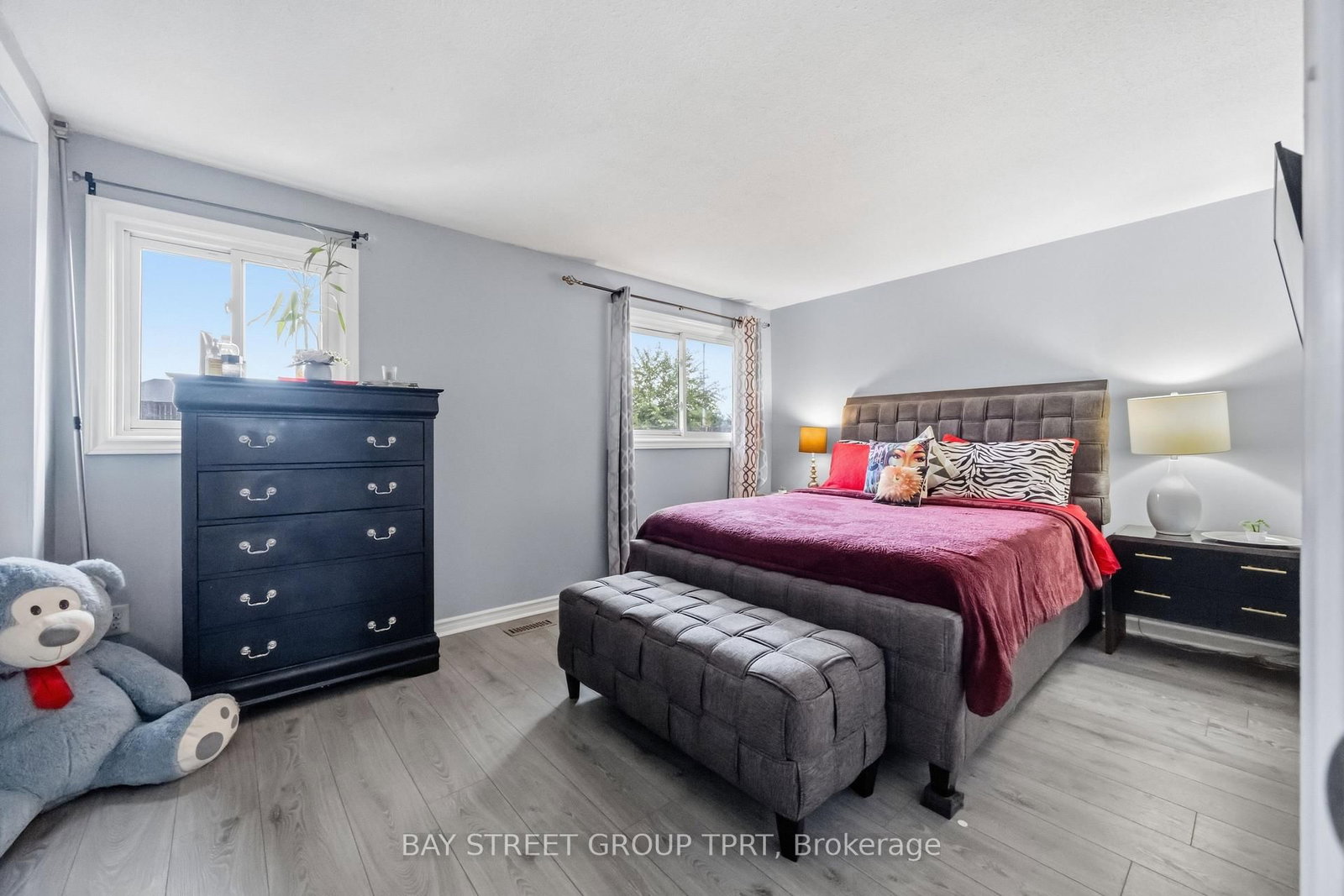 927 Southridge Street • Oshawa, ON photo 21