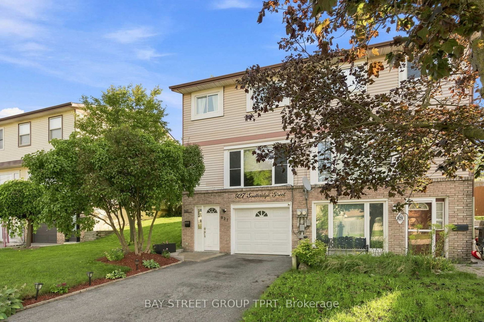 927 Southridge Street • Oshawa, ON photo 34