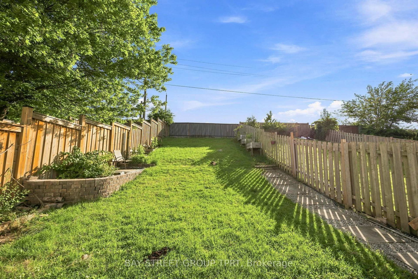 927 Southridge Street • Oshawa, ON photo 37