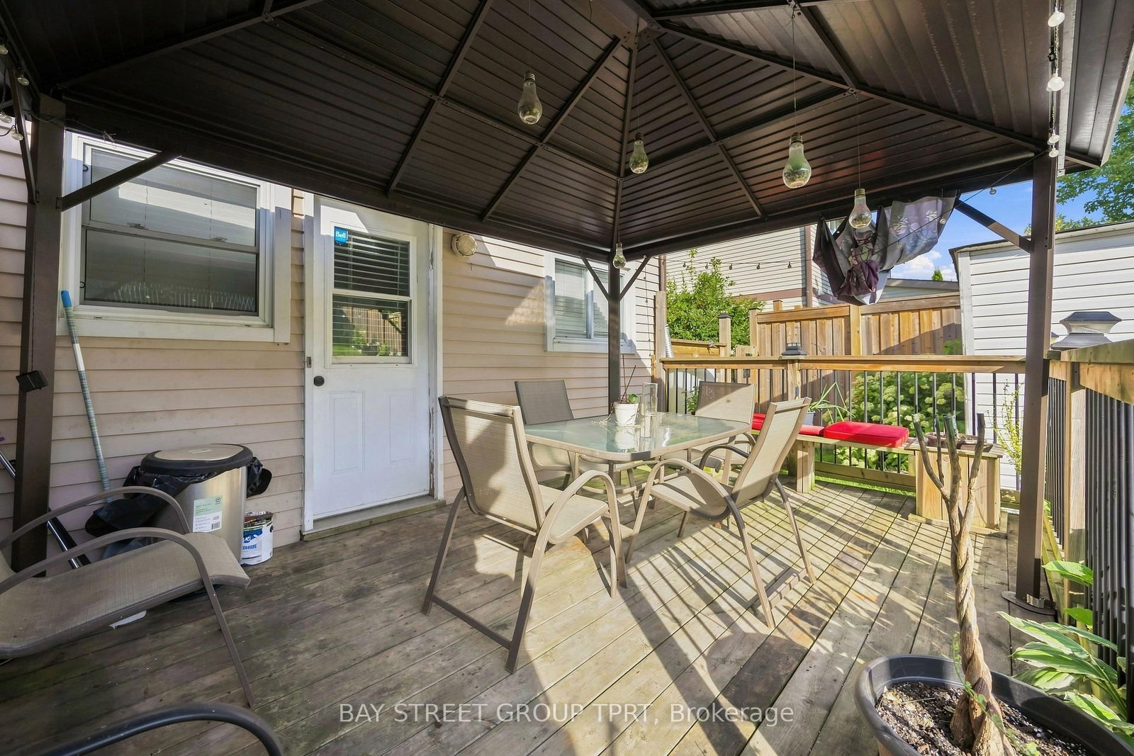 927 Southridge Street • Oshawa, ON photo 39