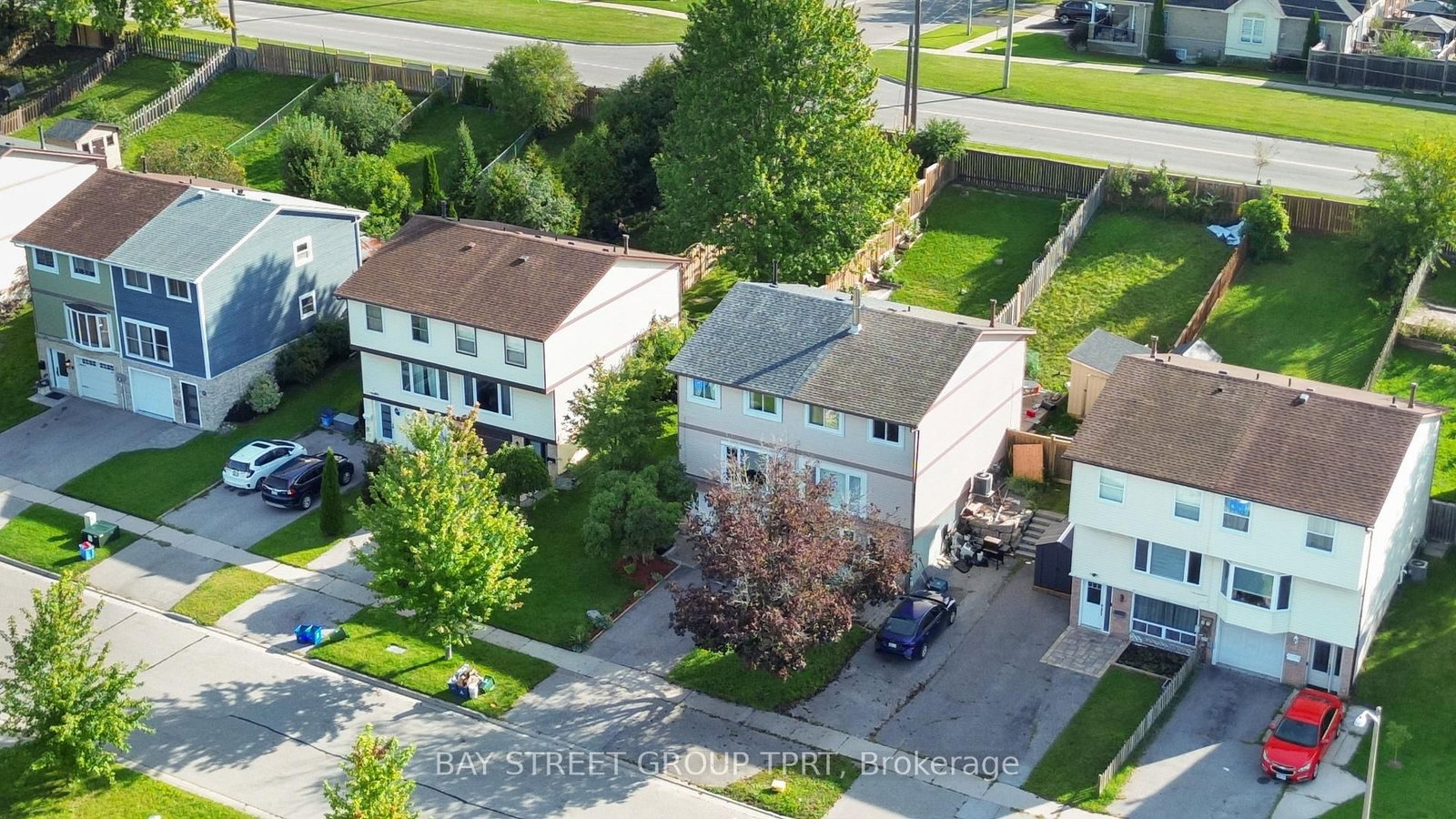927 Southridge Street • Oshawa, ON photo 4
