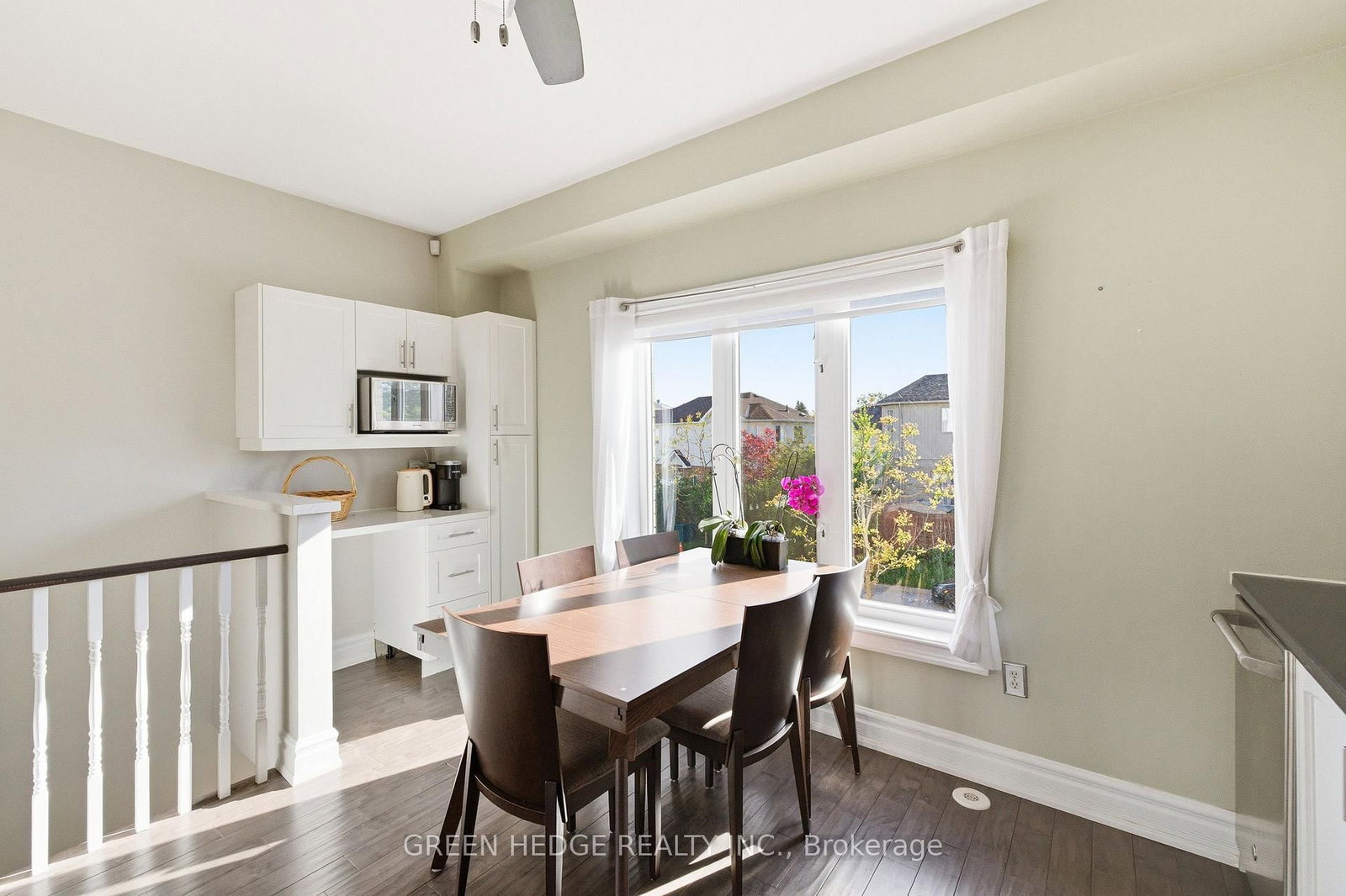 1557 Hummingbird Court • Pickering, ON photo 9
