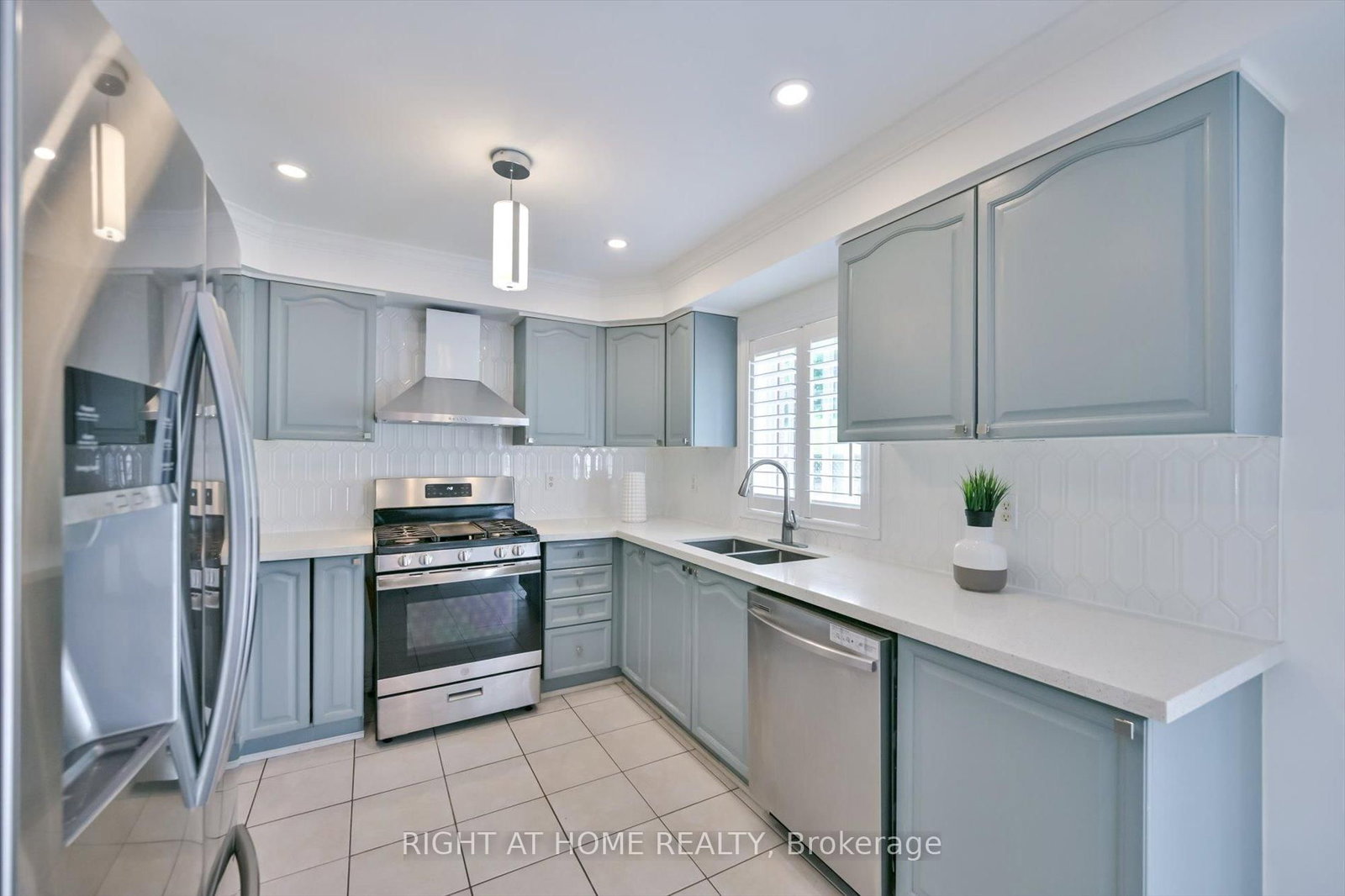 57 Hopkinson Crescent • Ajax, ON photo 12