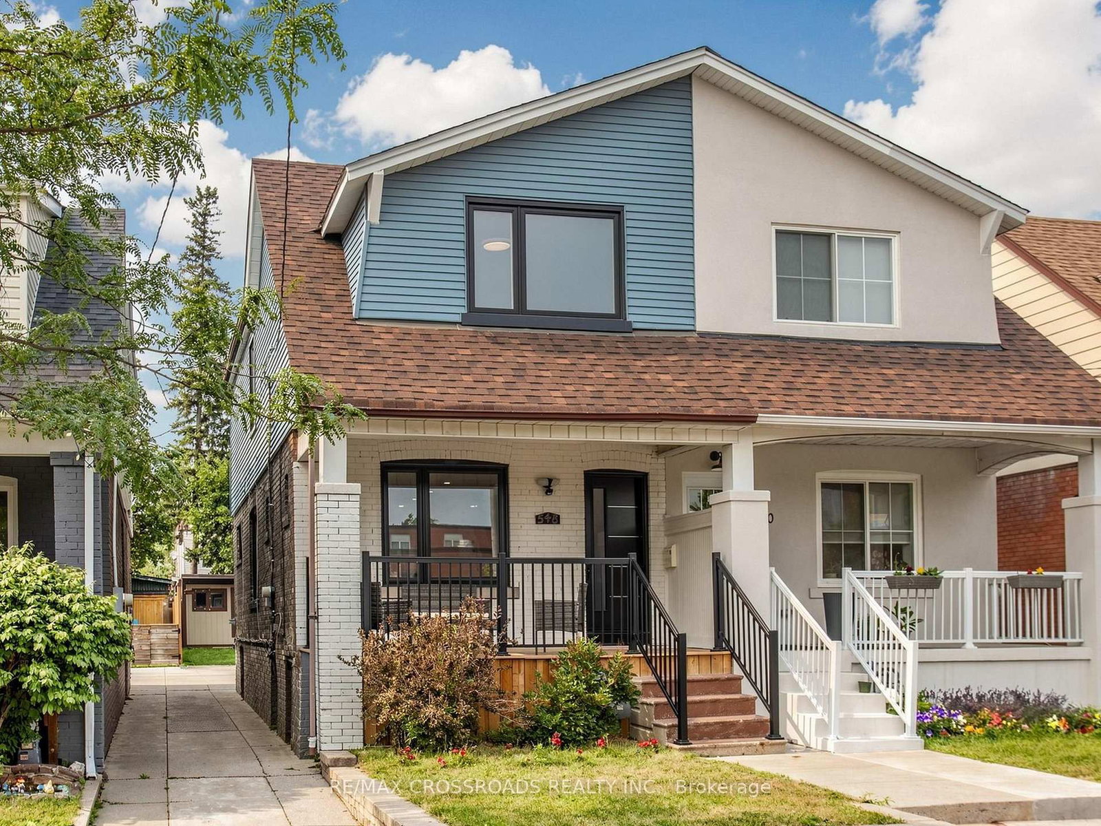 548 Glebeholme Boulevard • Toronto, ON photo 1