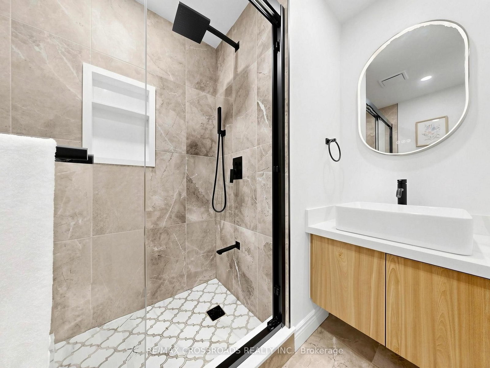 548 Glebeholme Boulevard • Toronto, ON photo 26