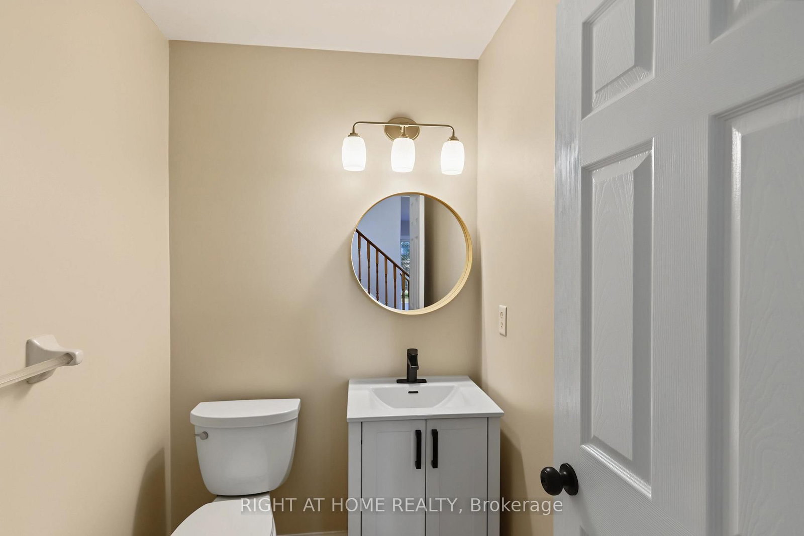 88 Scottsdale Drive • Clarington, ON photo 15