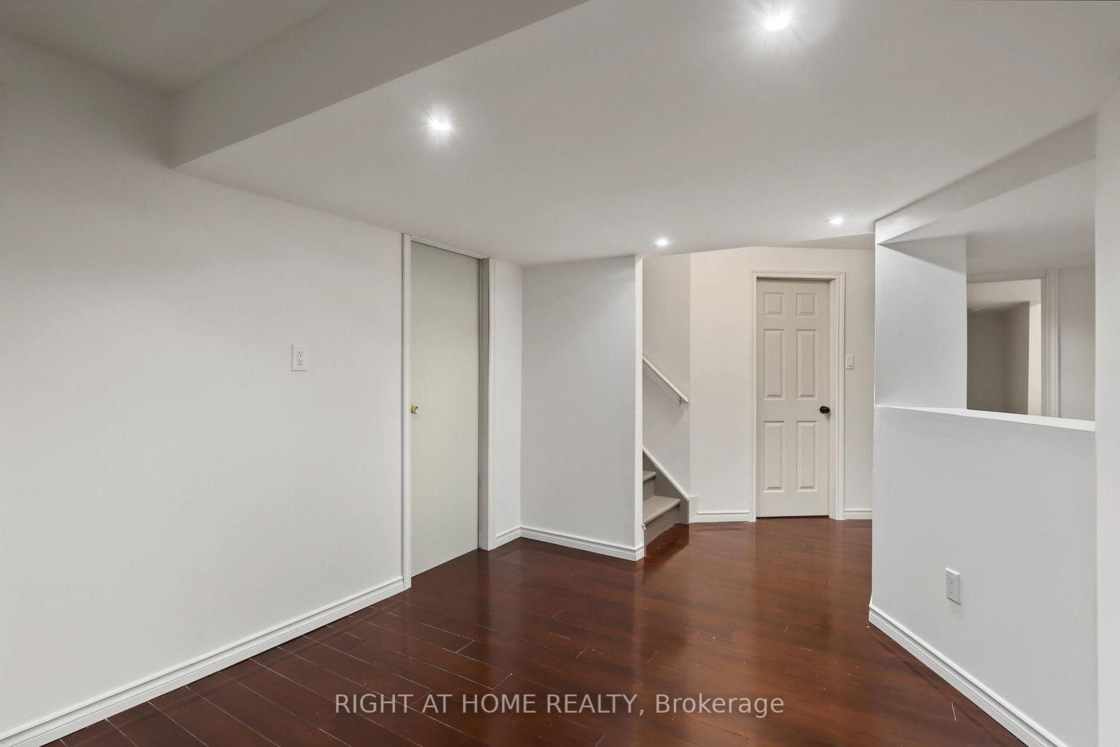 88 Scottsdale Drive • Clarington, ON photo 29
