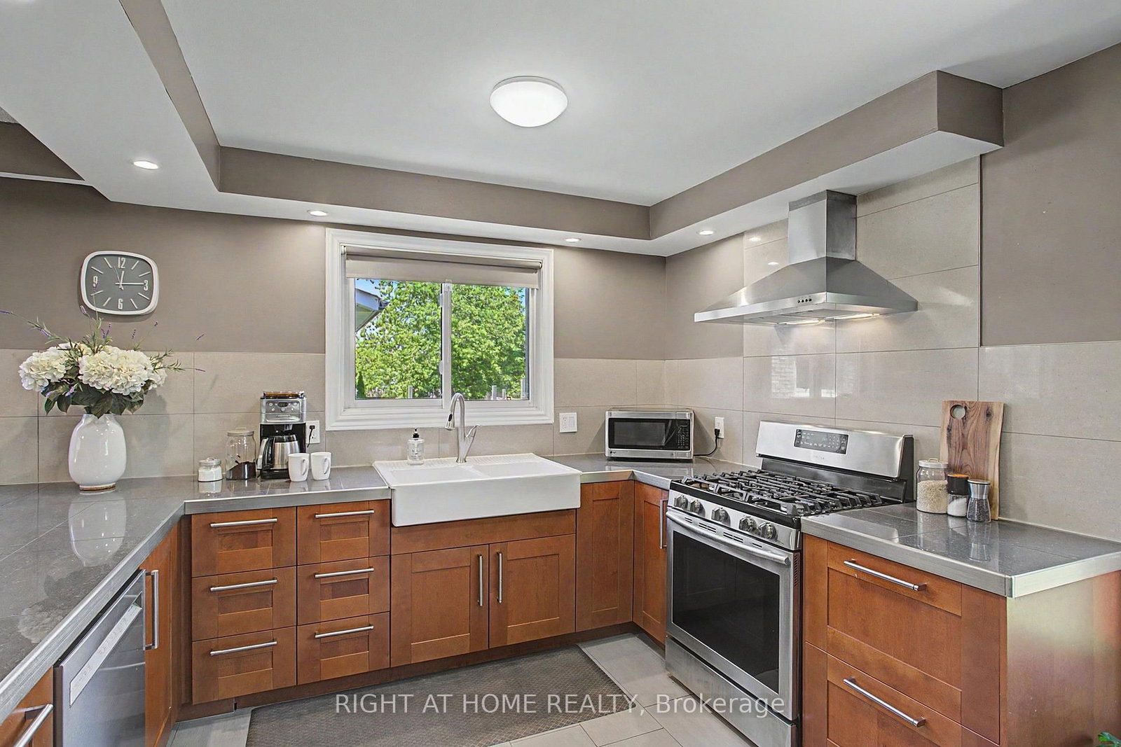 784 Rodney Court • Oshawa, ON photo 15