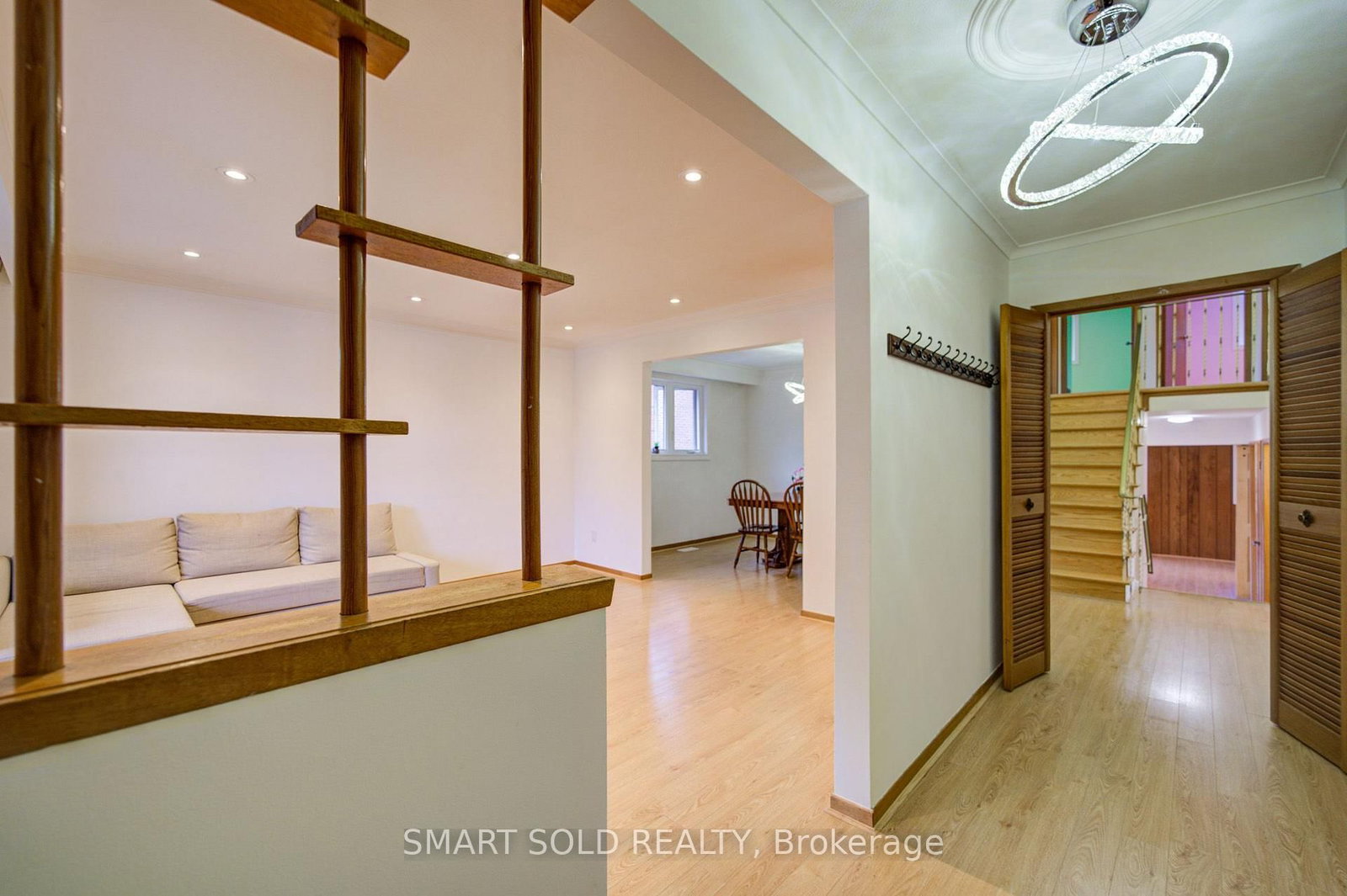 56 Gatesview Avenue • Toronto, ON photo 11