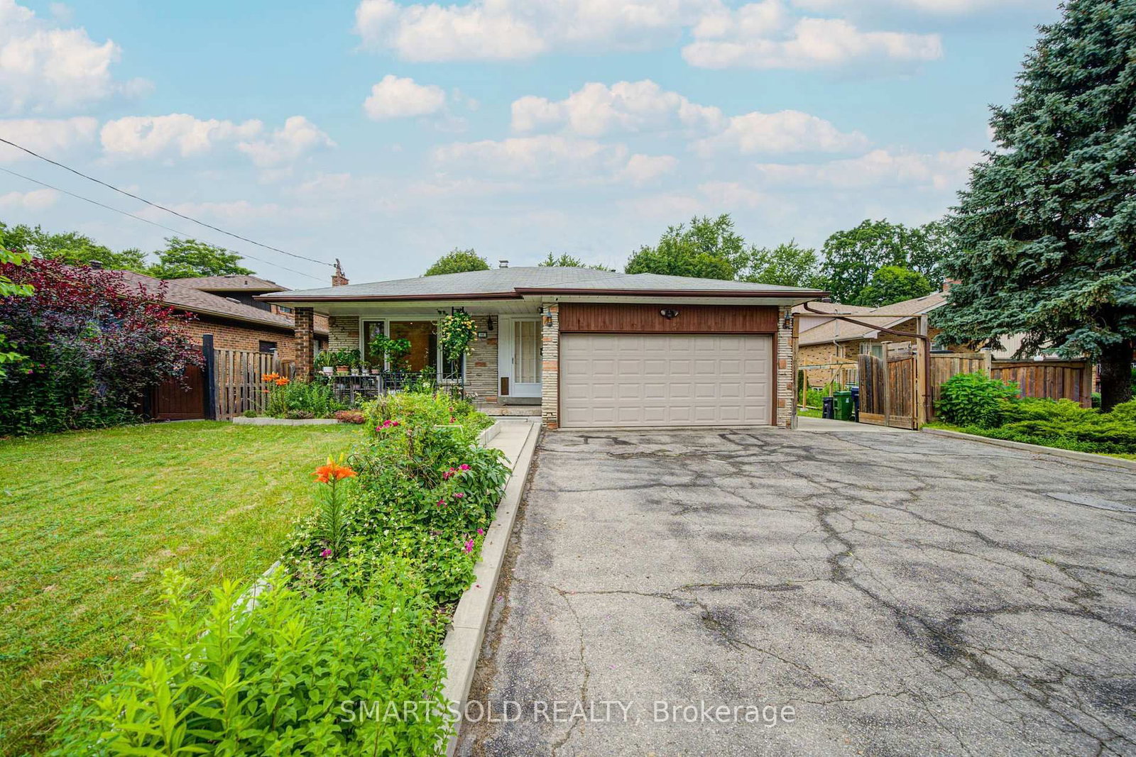 56 Gatesview Avenue • Toronto, ON photo 6