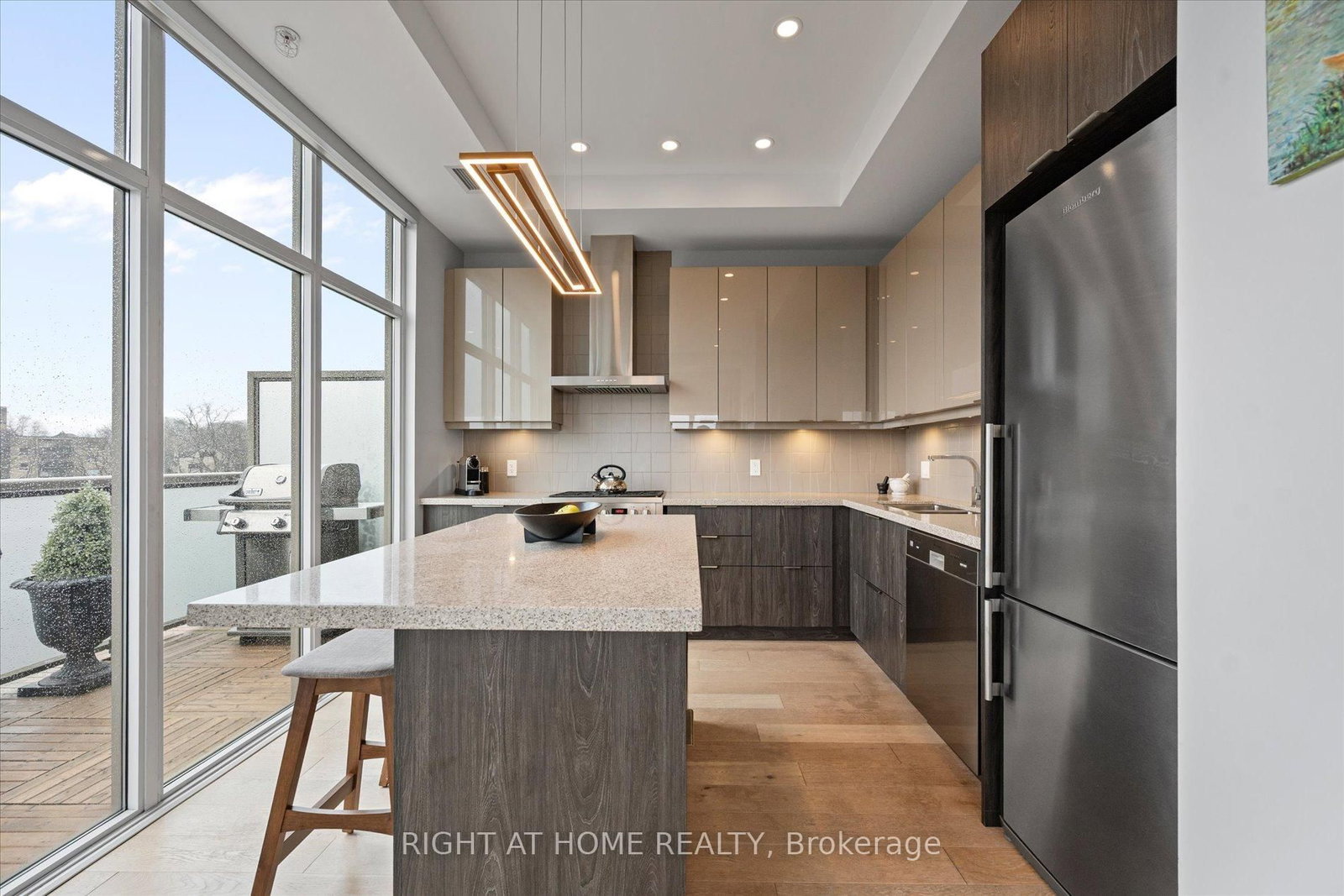 580 Kingston Road • #PH1 • Toronto, ON photo 4