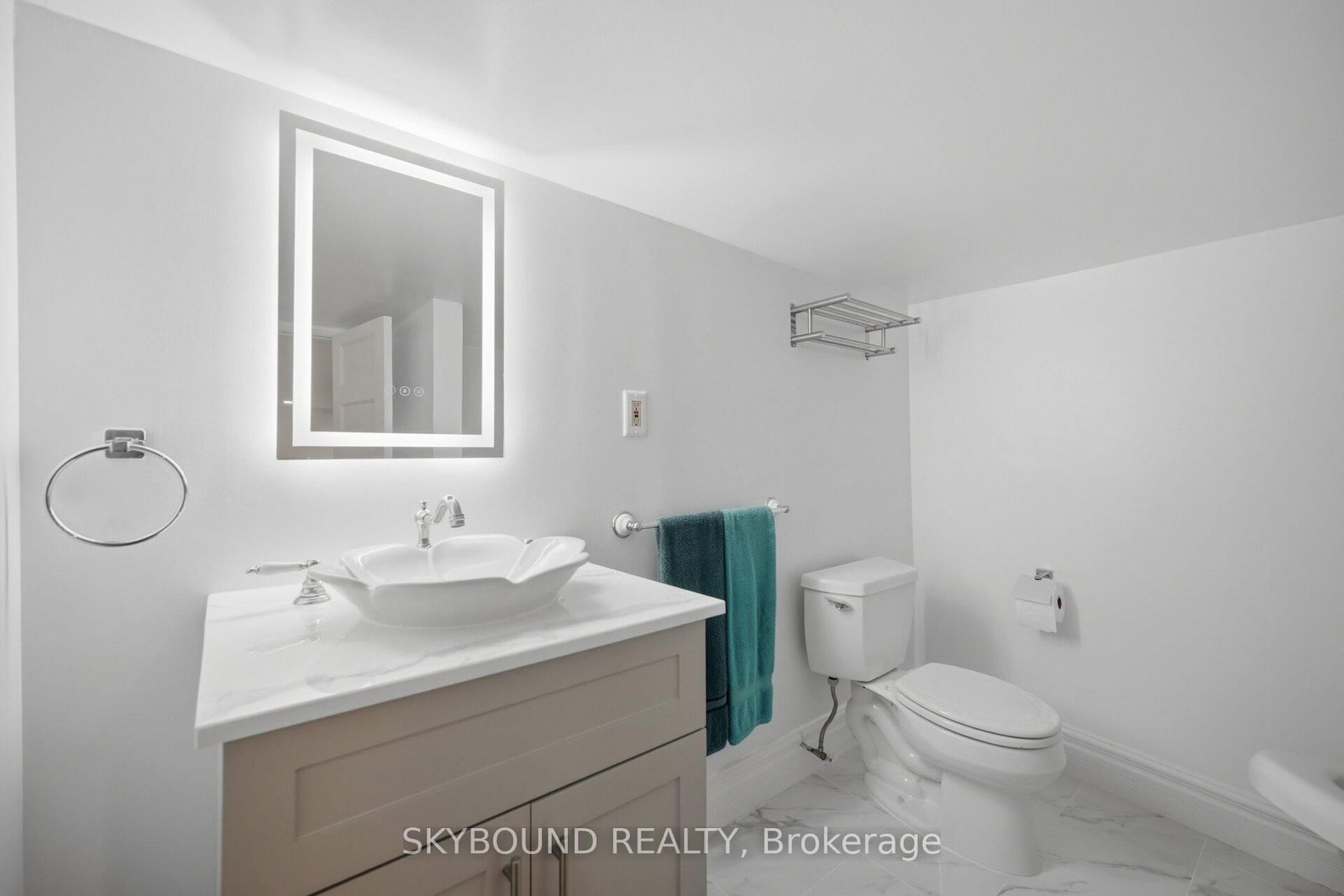 27 Rowe Street • Oshawa, ON photo 43