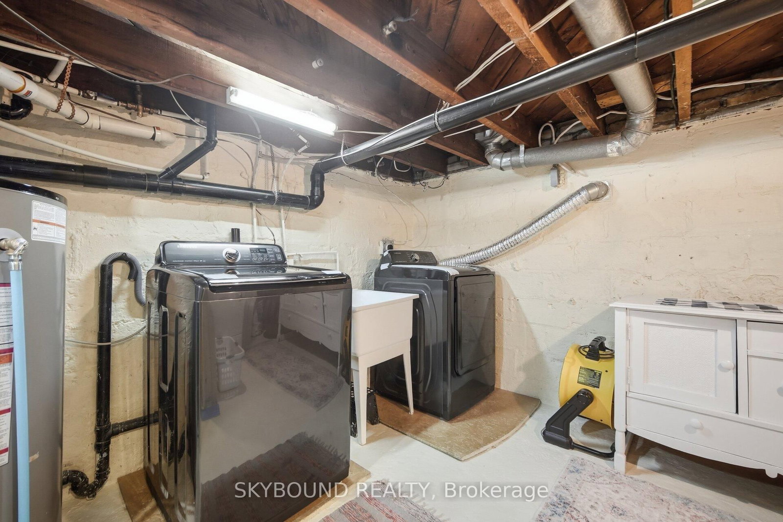 27 Rowe Street • Oshawa, ON photo 45